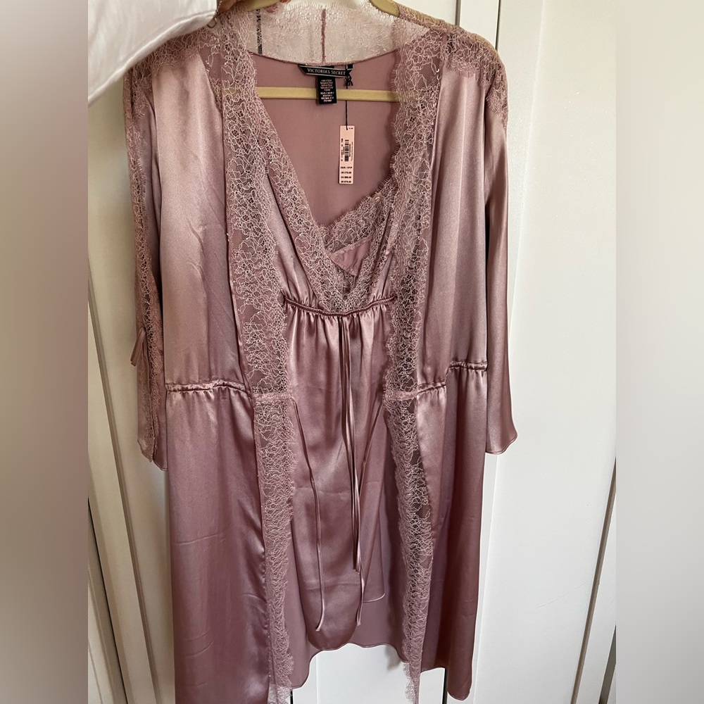 Victoria secret pink robe and slip